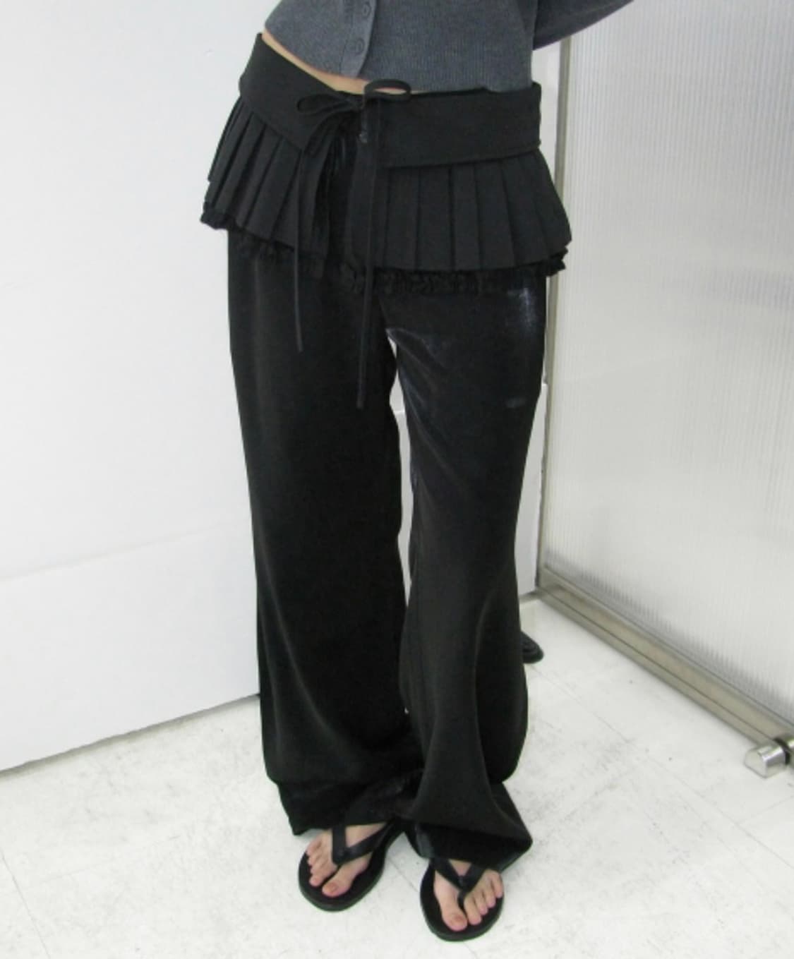 파르티멘토 _턴오버 플리티드 랩 스커트 _화이트 상품이미지4