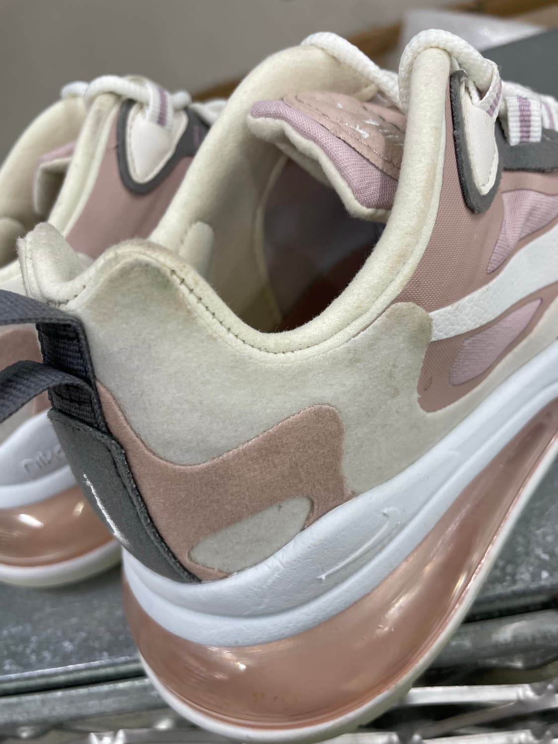 나이키 에어맥스 270 리액트 핑크 240 상품이미지8