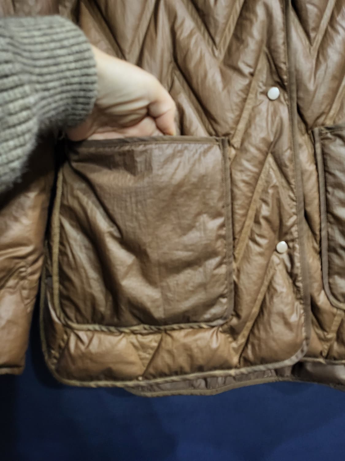 퀼팅 구스다운 후드패딩 상품이미지4