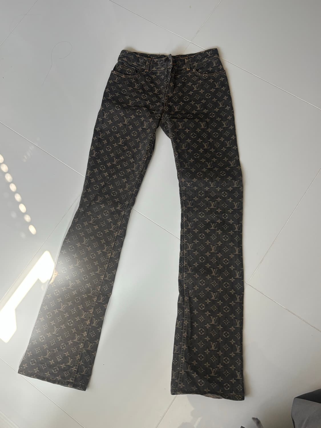 루이비통 여자 부츠컷 바지  상품이미지6