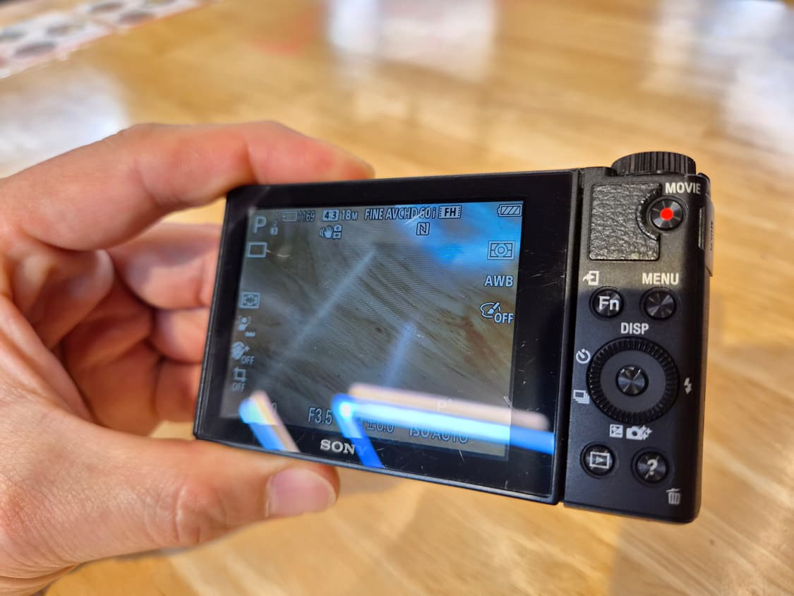 DSC-WX500 셀피디카 상품이미지3