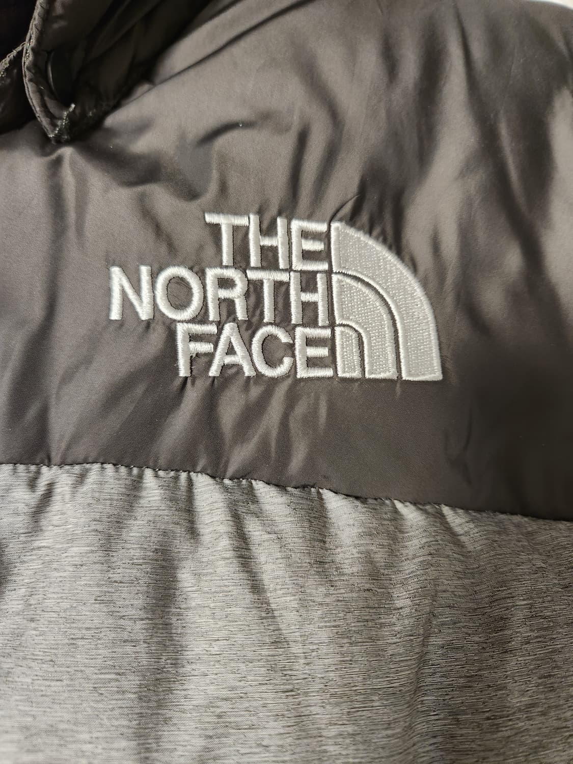 노스페이스 남성 눕시 2 구스다운 패딩 자켓 사이즈100 L

얼핏 보면 상품이미지3