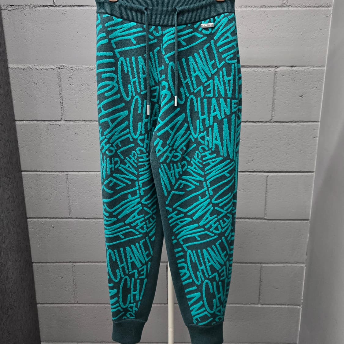 백화점판 / 샤넬 캐시미어 멀티로고 조거팬츠 상품이미지2