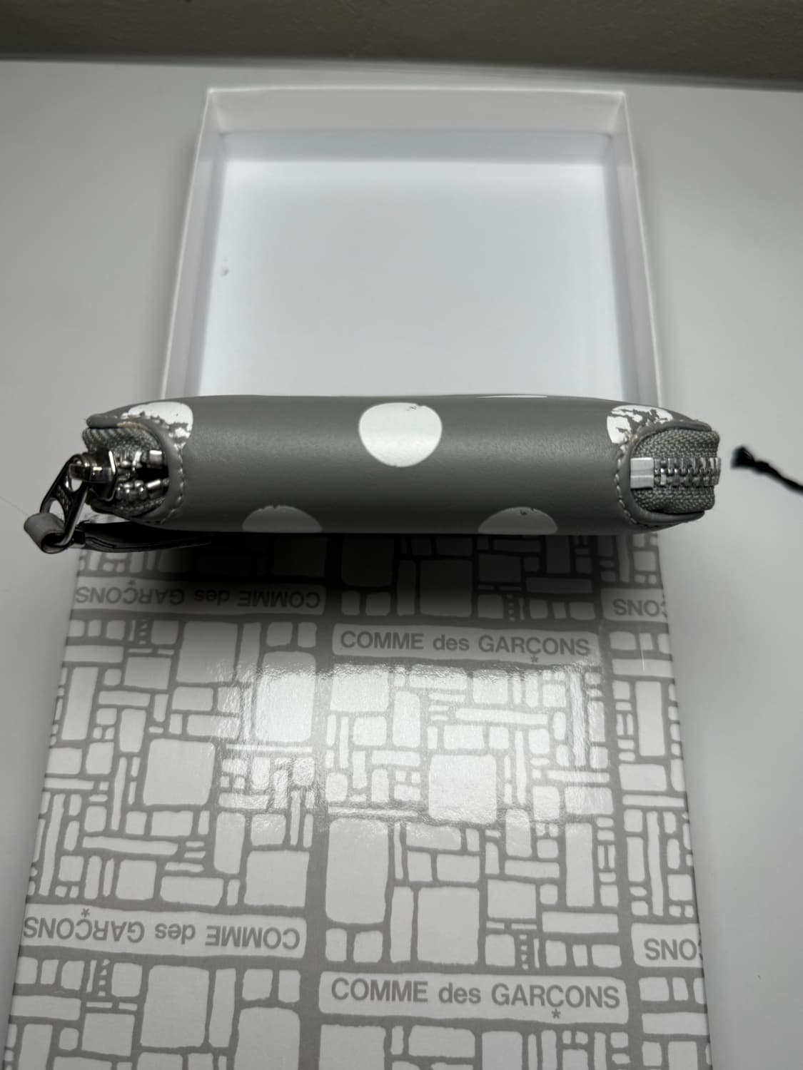 꼼데가르송 폴카닷 패턴 소가죽 지갑 풀 구성 상품이미지3