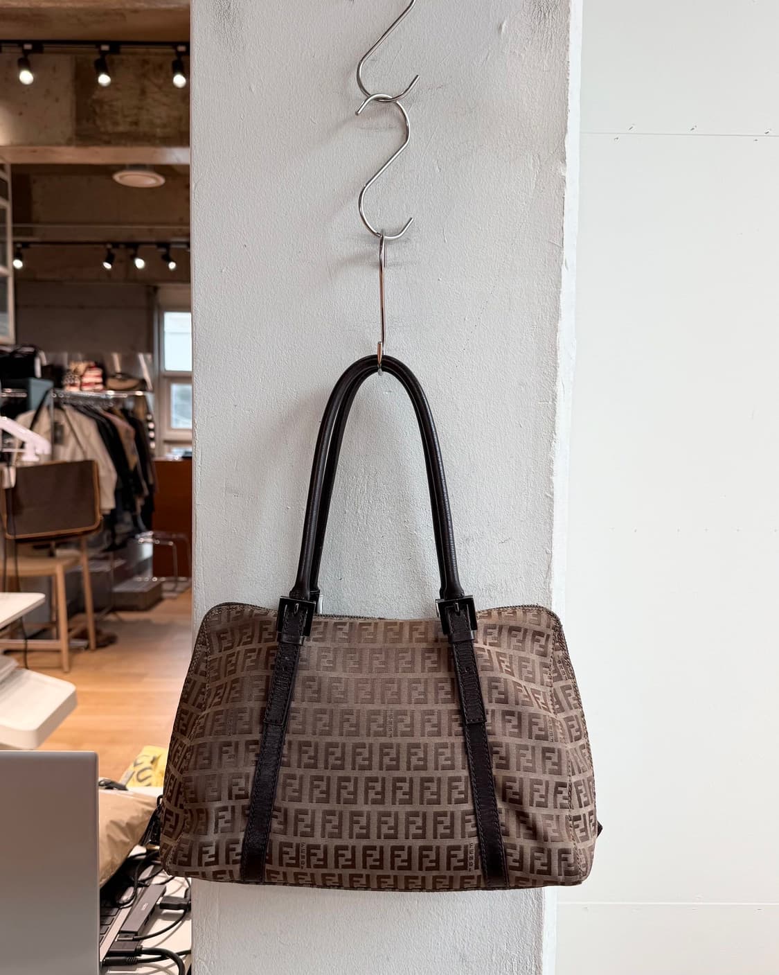 펜디 브라운 주카 토트백  상품이미지5