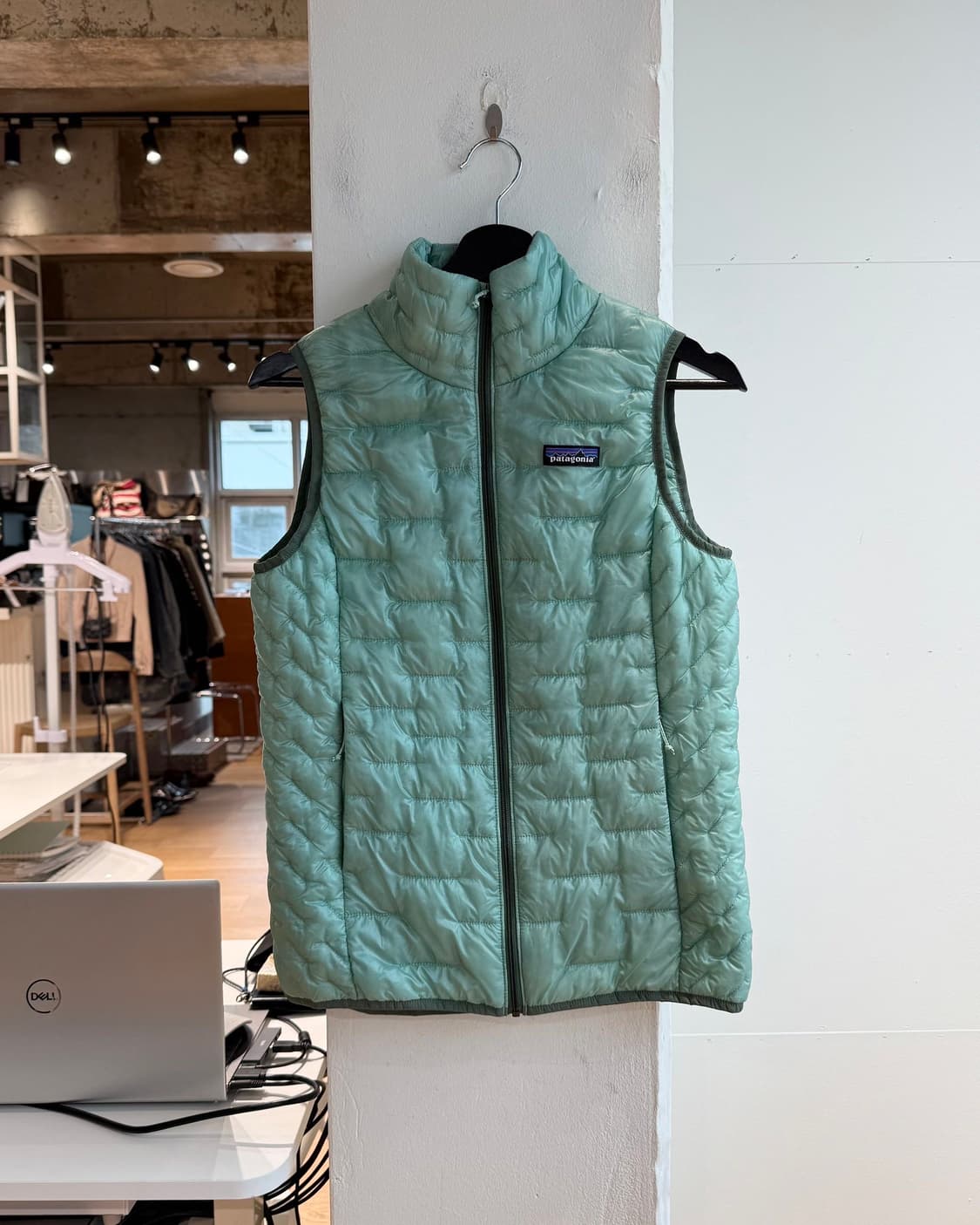 파타고니아 민트 마이크로 퍼프 베스트 점퍼  상품이미지2