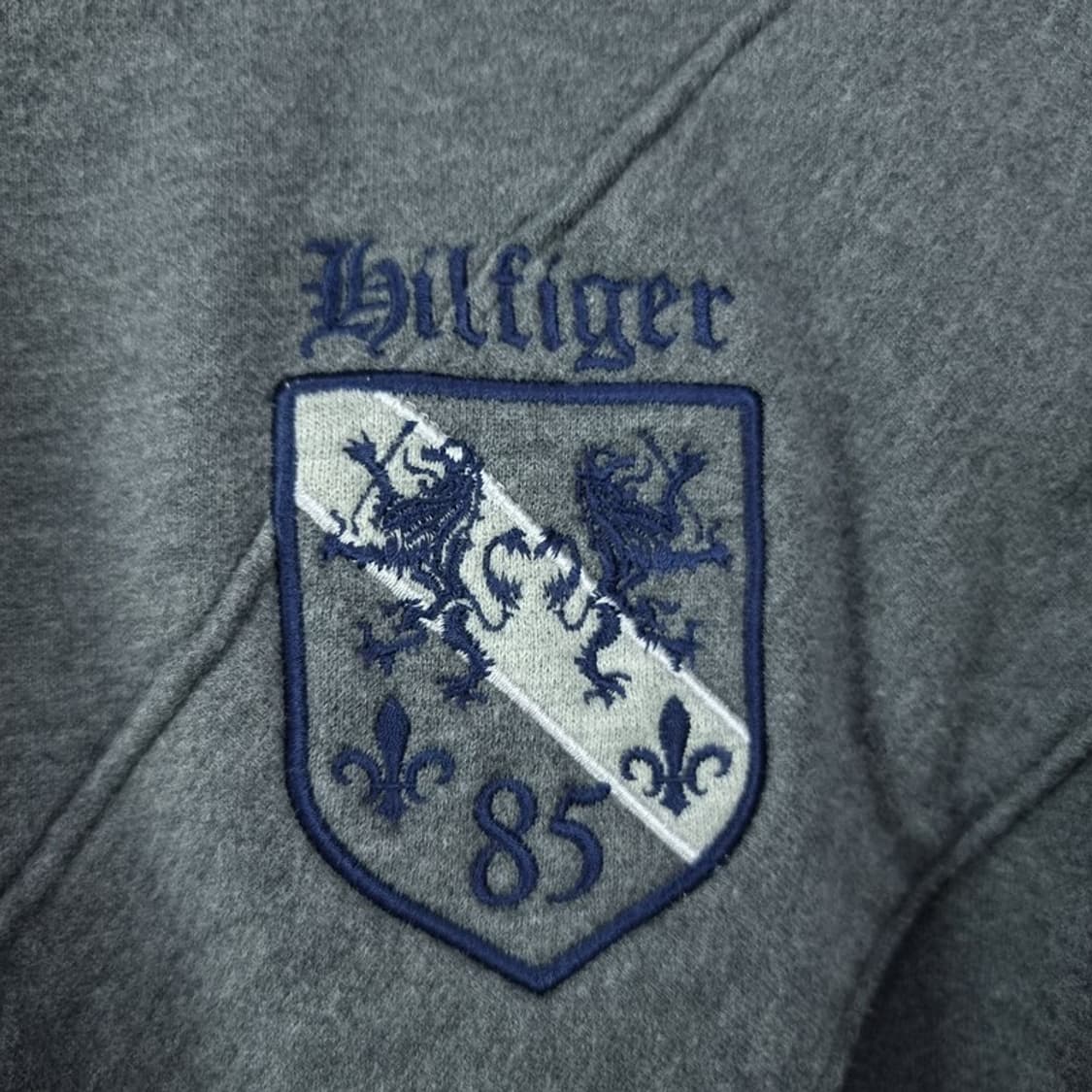 [타미힐피거] 하프집업 반집업 맨투맨 챠콜 M19923 상품이미지6