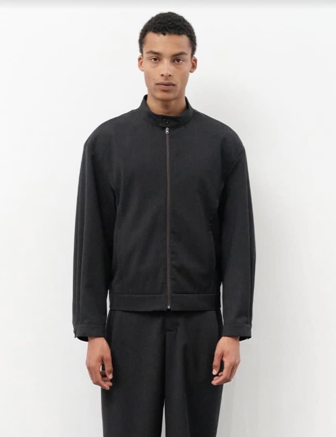 아모멘토 울 스트라이프 집업 자켓 상품이미지1