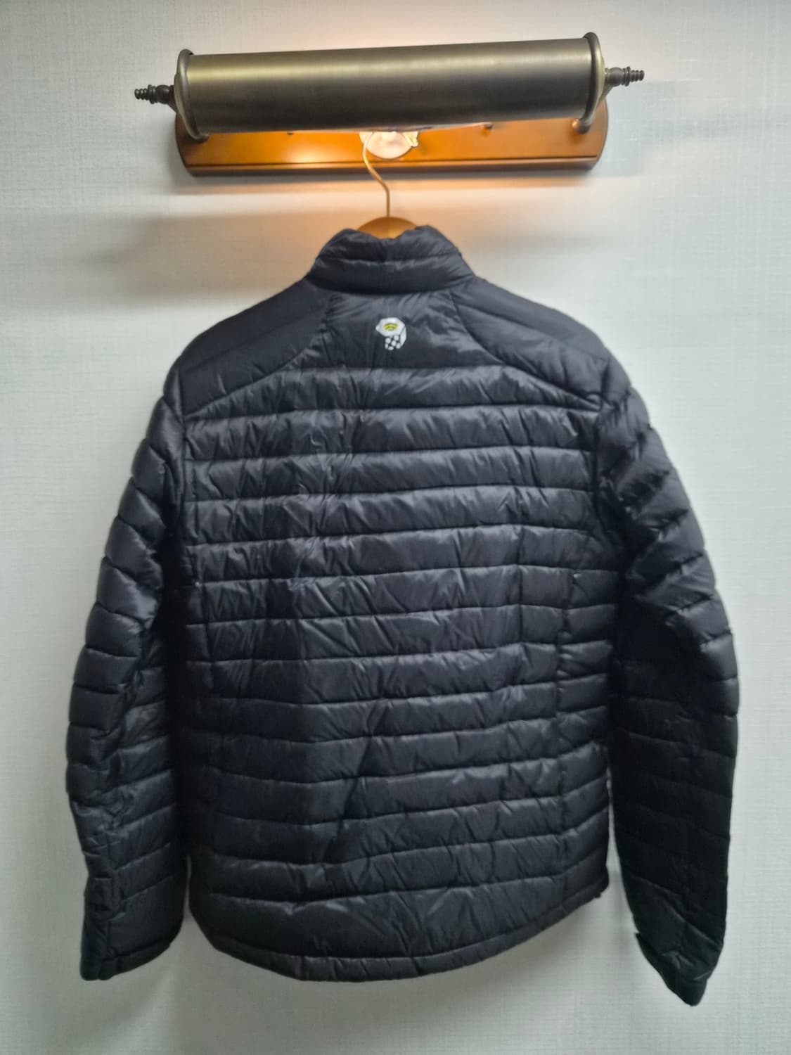 M) 마운틴 하드웨어 구스다운 경량패딩 팝니다 상품이미지2