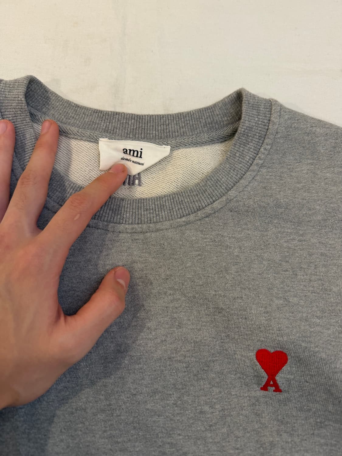 큐알정품) 아미 하트로고 맨투맨 스웻셔츠 그레이 상품이미지3