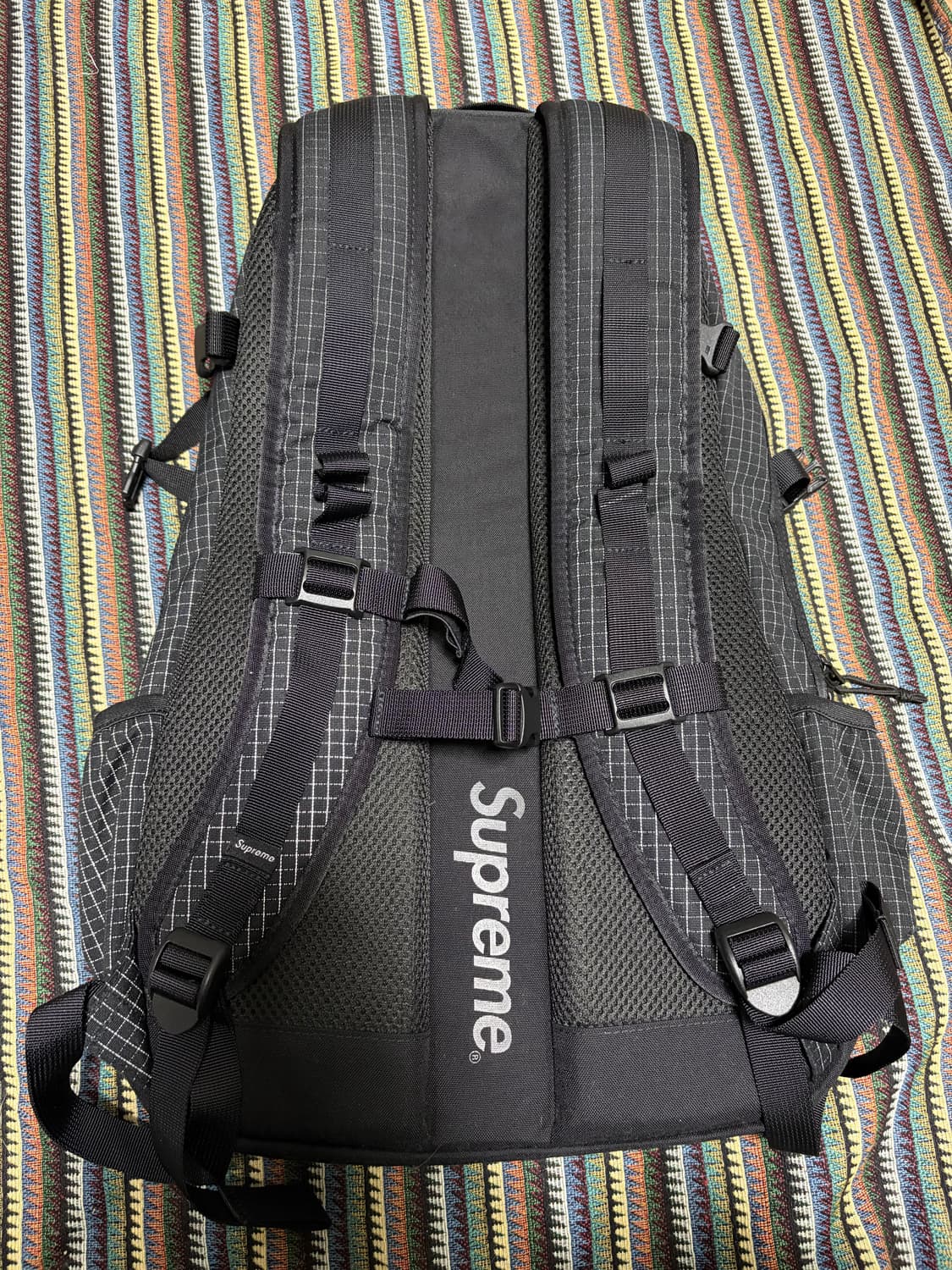 슈프림 백팩 블랙 - 24SS 상품이미지3