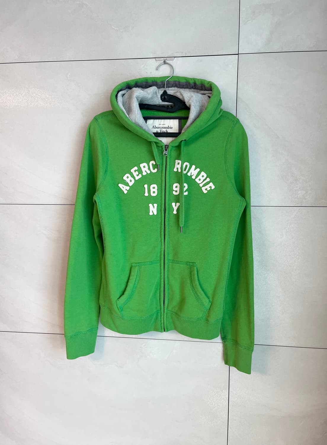 아베크롬비 스펠로고 뉴욕 딱붙핏 대장 후드집업 그린 [L] 상품이미지3