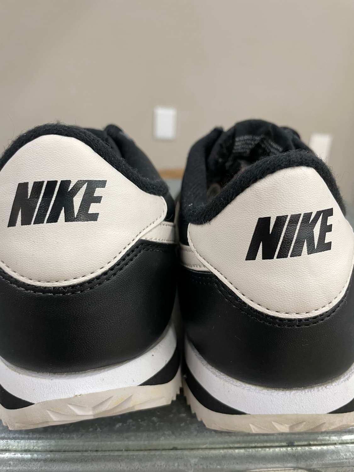 나이키 코르테즈 베이직 블랙 화이트 265 (gr-4475) 상품이미지9