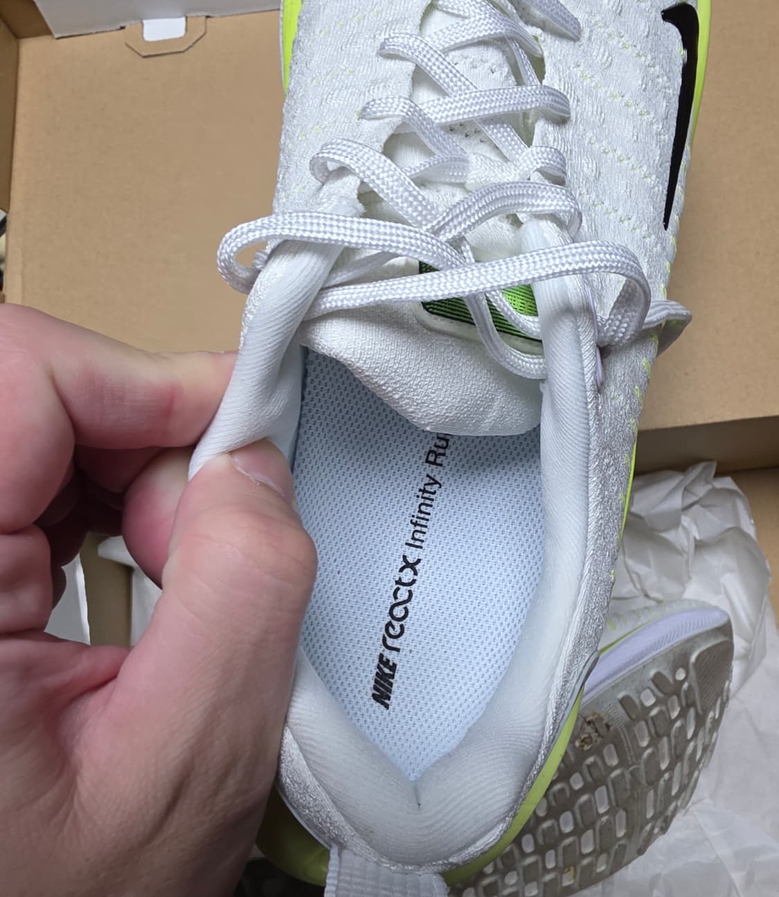 나이키 리액트 인피니티런 4 300 상품이미지5