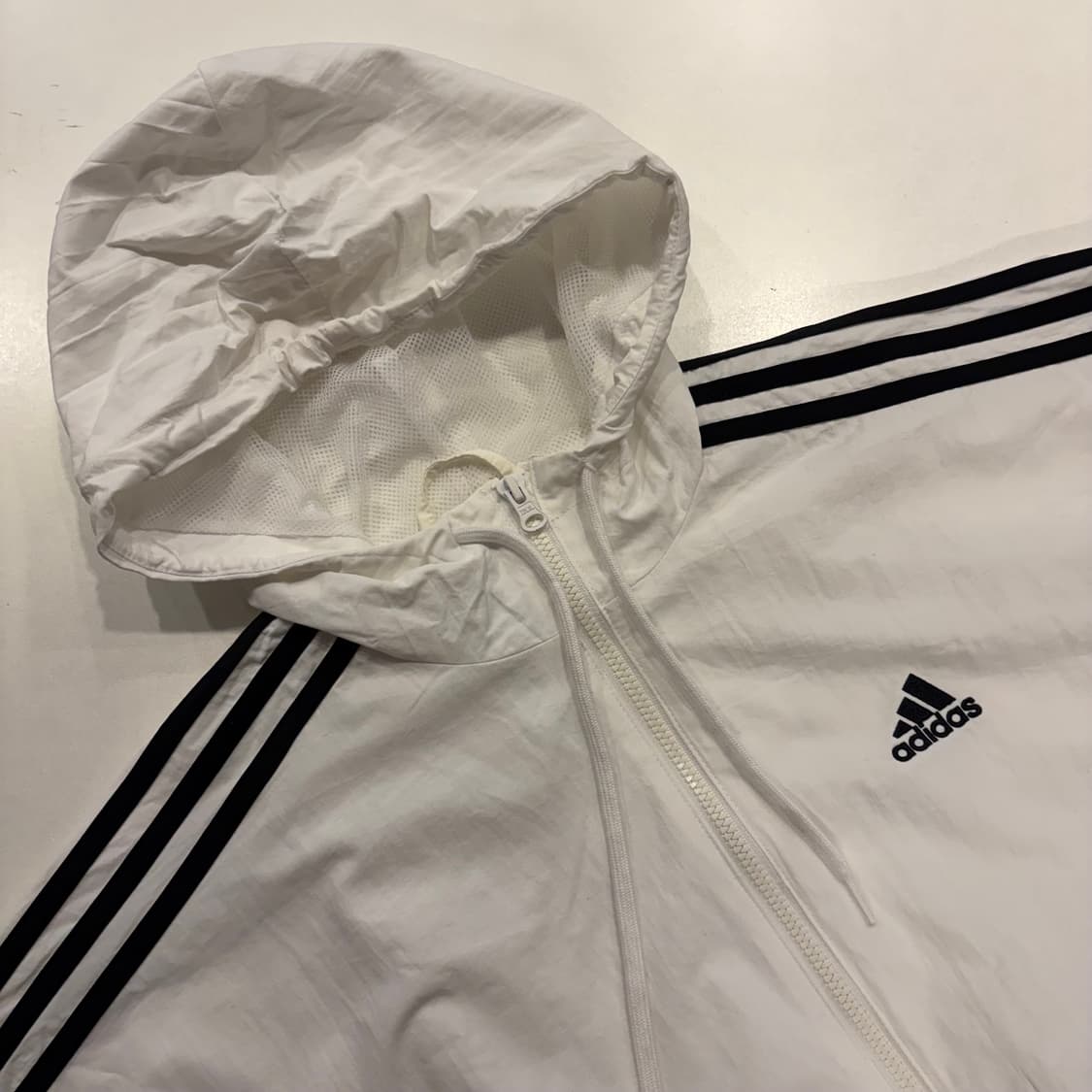 [S] 아디다스 에센셜 우븐 삼선 후드 바람막이 화이트 B438 상품이미지3