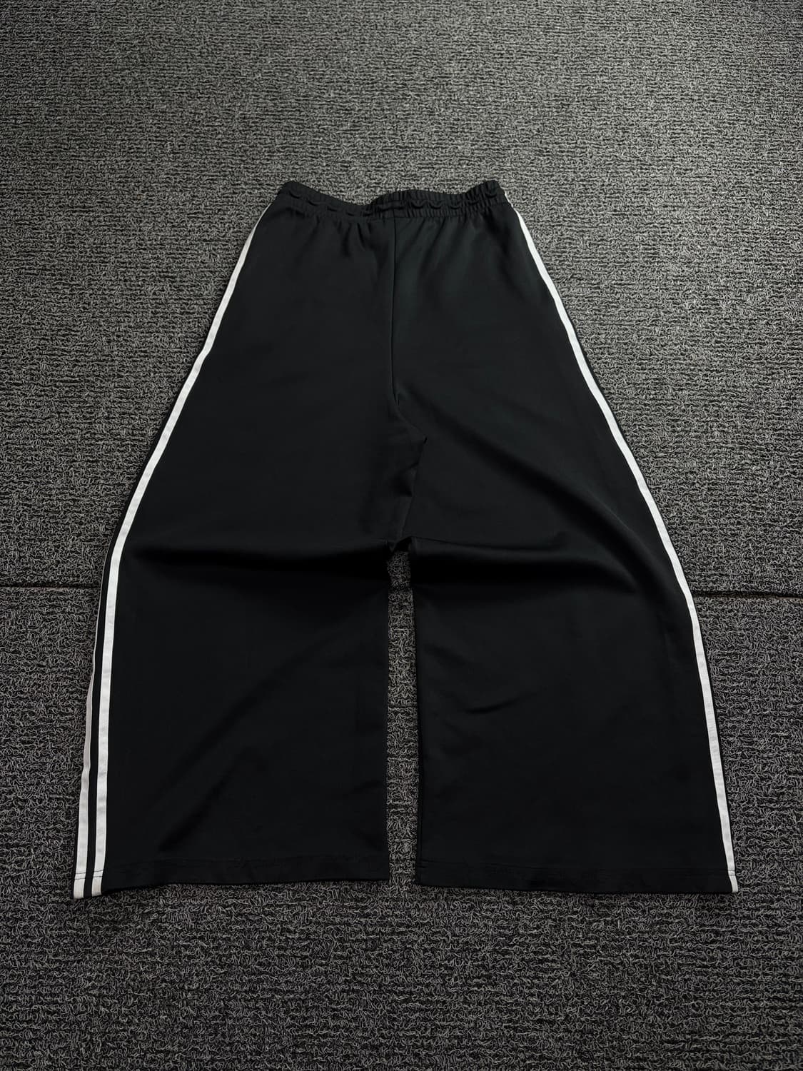 아디다스 신형 파이어버드 우먼스 와이드 트랙팬츠 1817 상품이미지4