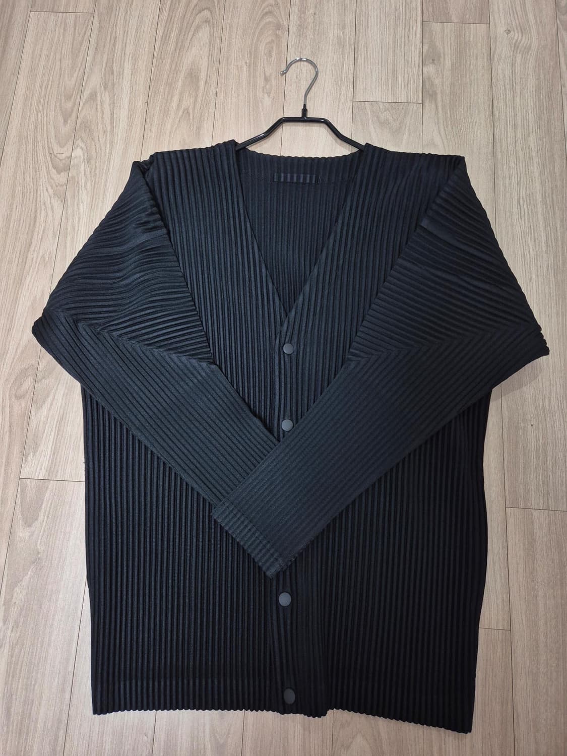 이세이미야케 옴므플리세 블랙 플리츠 가디건 2사이즈 상품이미지1