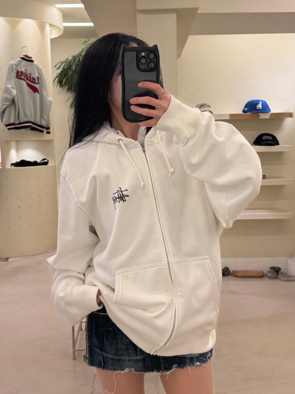 스투시 빅로고 화이트 박시 후드집업 U81 상품이미지1