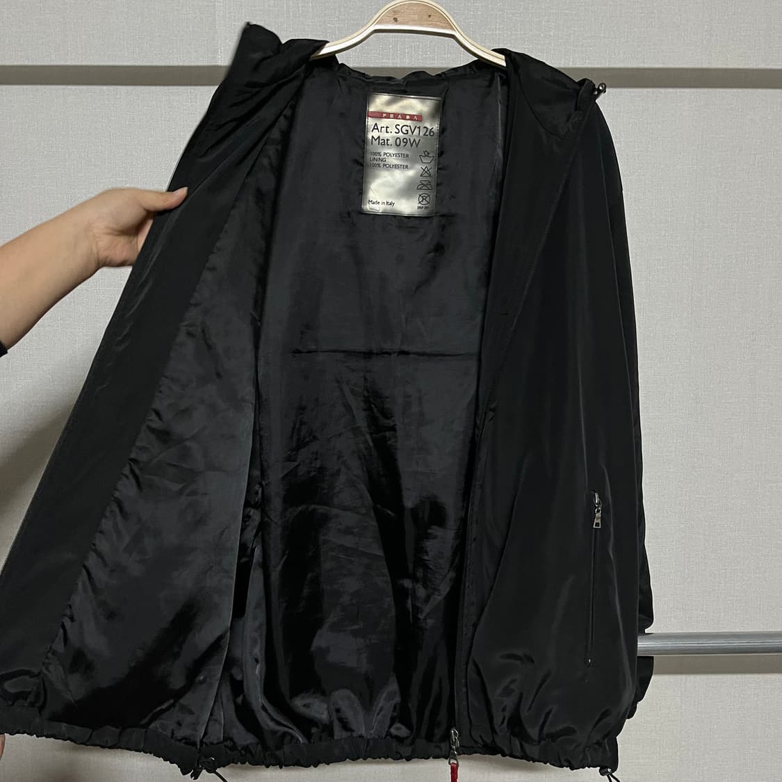 프라다 블랙 후드 바람막이 자켓 XL 상품이미지7