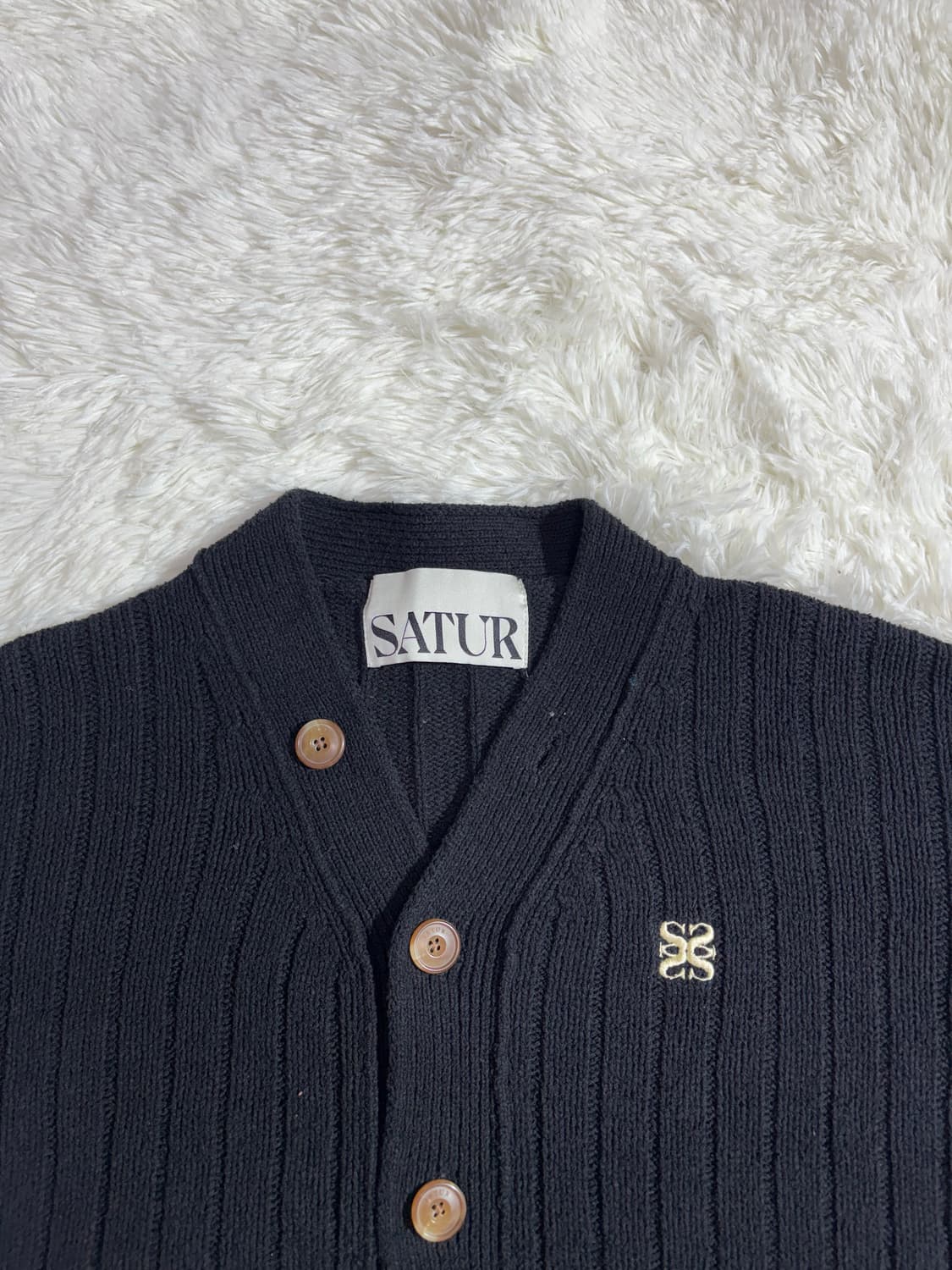 세터 블랙 스몰로고 가디건  상품이미지5