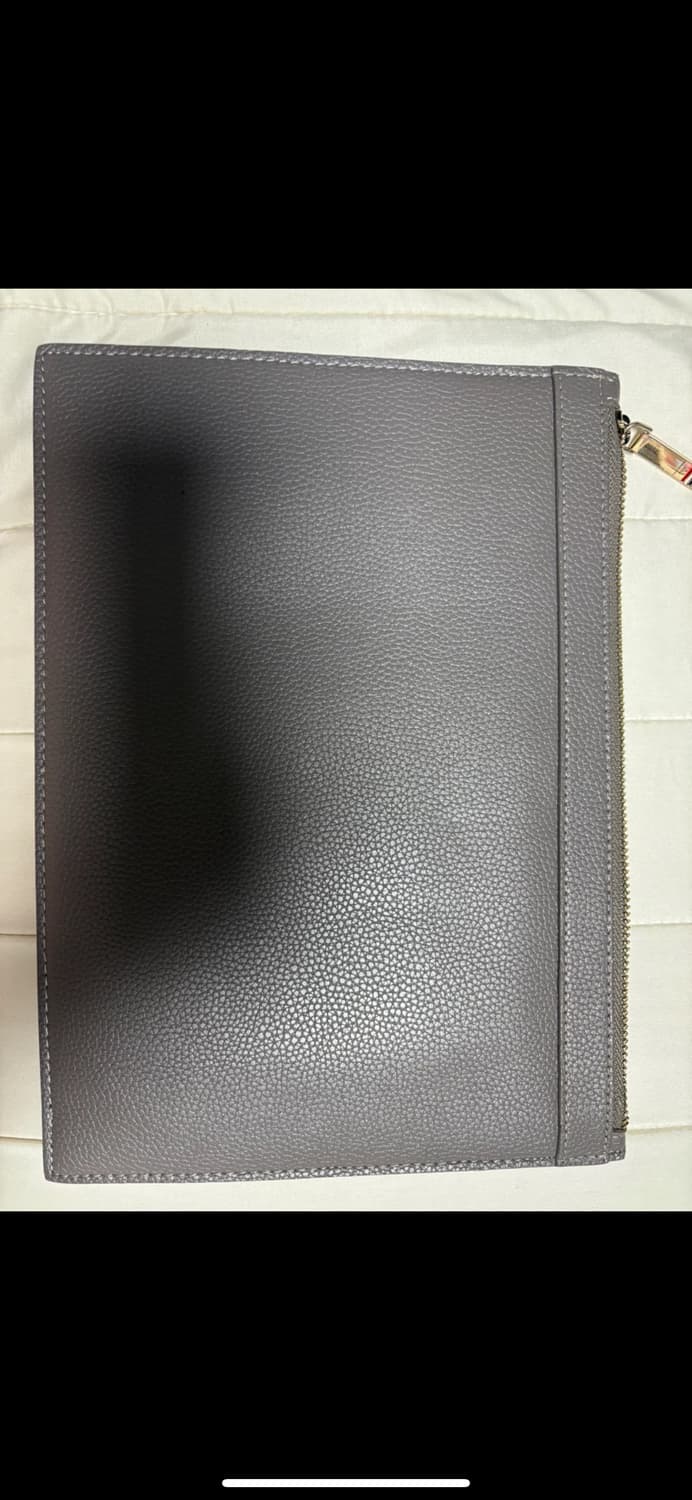 톰브라운 페블 클러치 상품이미지2