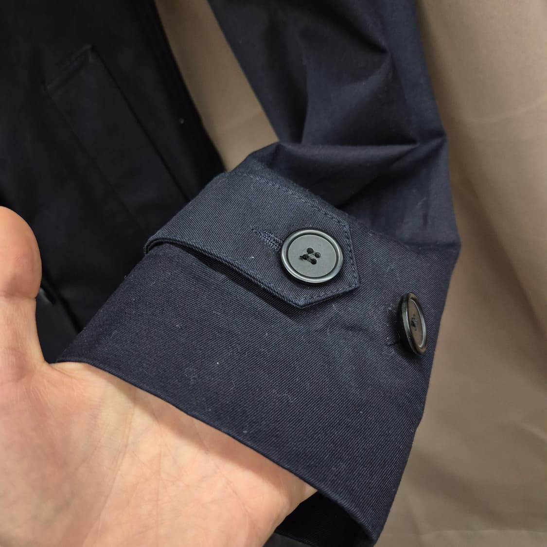 산드로 슬림핏 클래식 더블 브레스티드 트렌치코트 M 상품이미지3