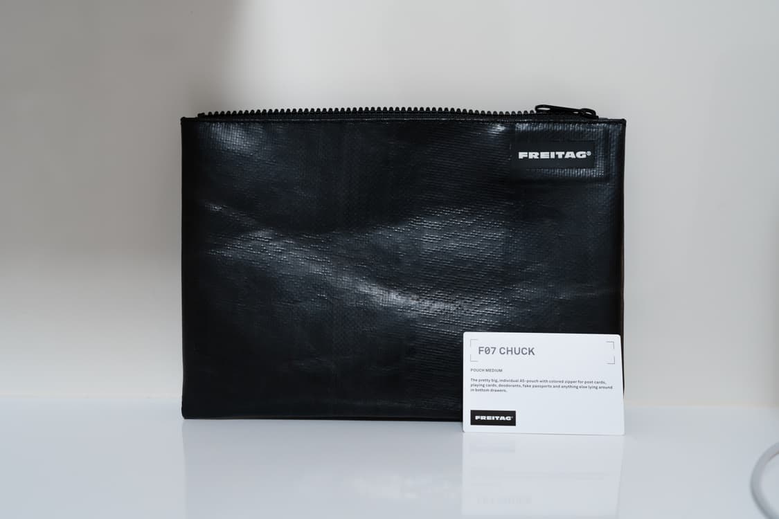 프라이탁 F07 CHUCK 척 파우치 올블랙 상품이미지1