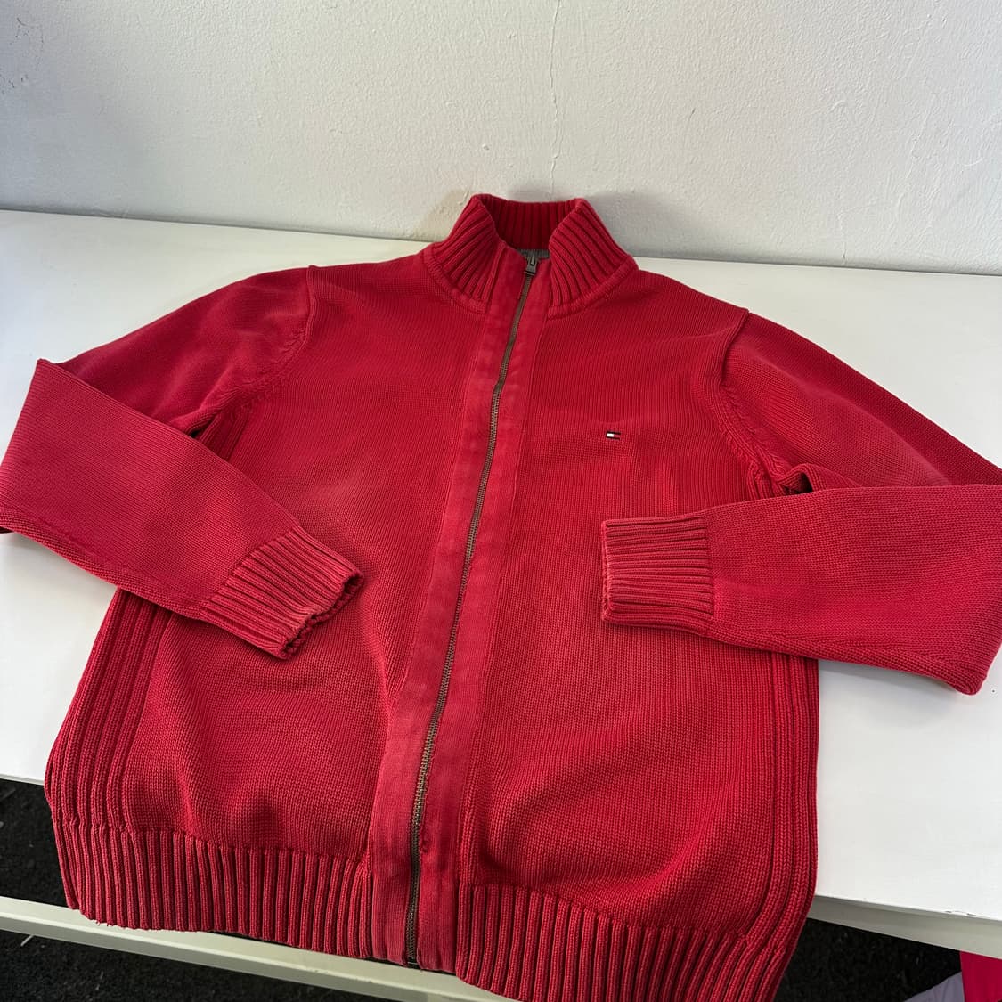 95-100 타미힐피거 레드 기본로고 면니트집업 상품이미지2