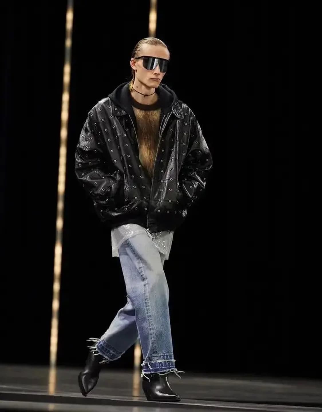 [박보검님 착용] 셀린느 22AW 아이렛 스터드 램레더 자켓 상품이미지1