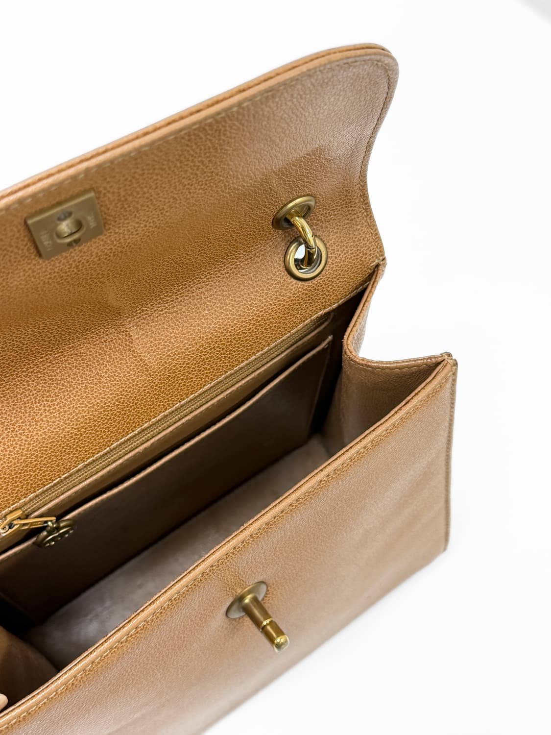 샤넬 CC 턴락 스퀘어 숄더백 상품이미지9