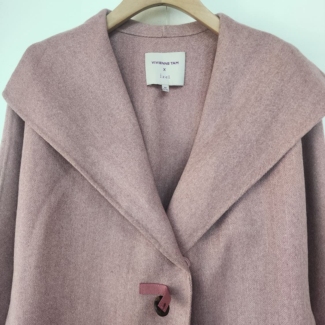 비비안탐 핑크 헤링본 하프 코트 상품이미지2