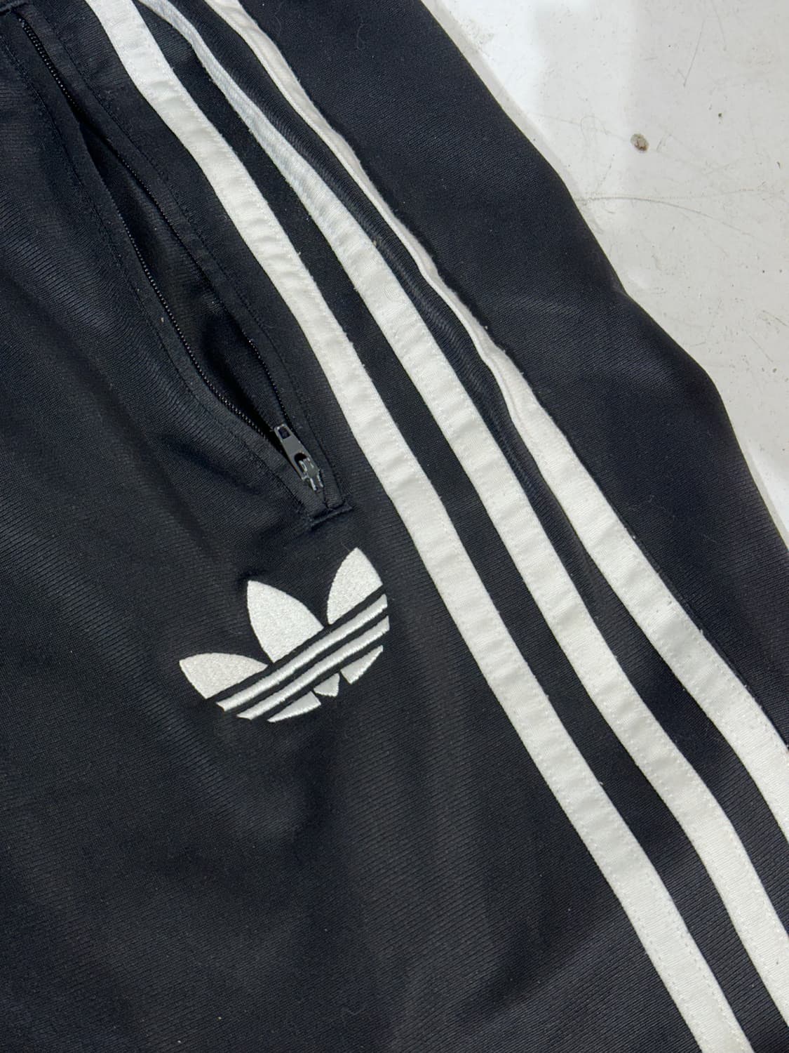 아디다스 블랙 파이어버드 화이트 삼선 와이드 팬츠  상품이미지6