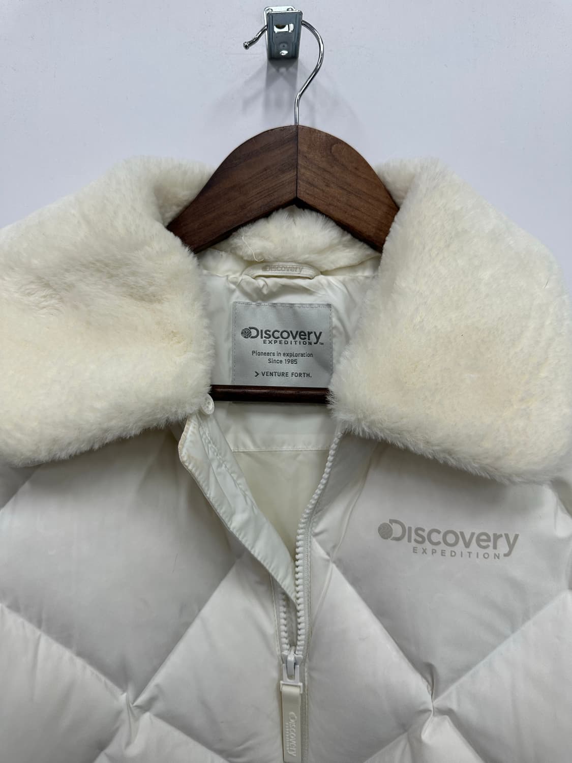 디스커버리 카라넥 구스다운 경량패딩 상품이미지2