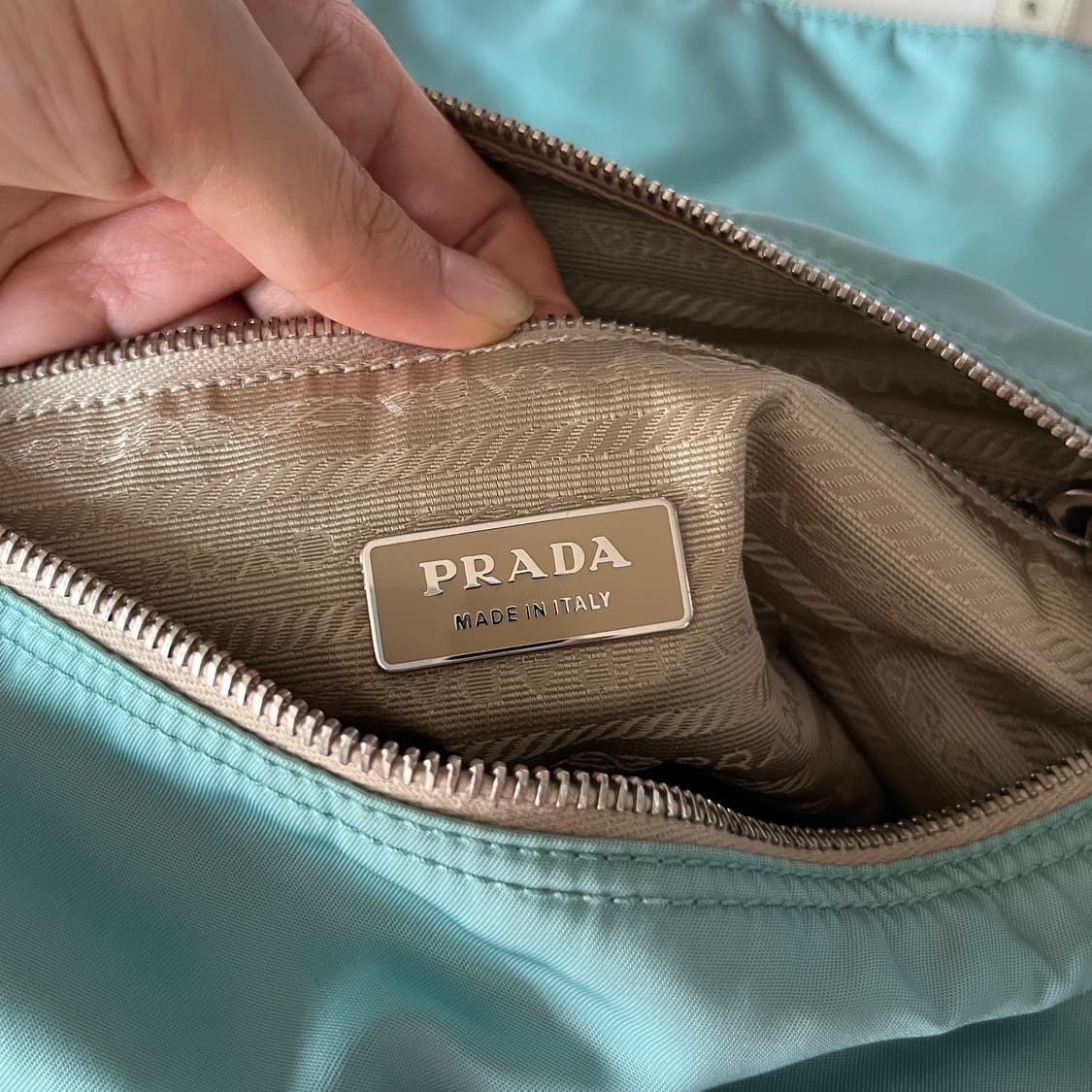 PRADA 2000's nylon crossback ( 이태리제 ) 상품이미지9