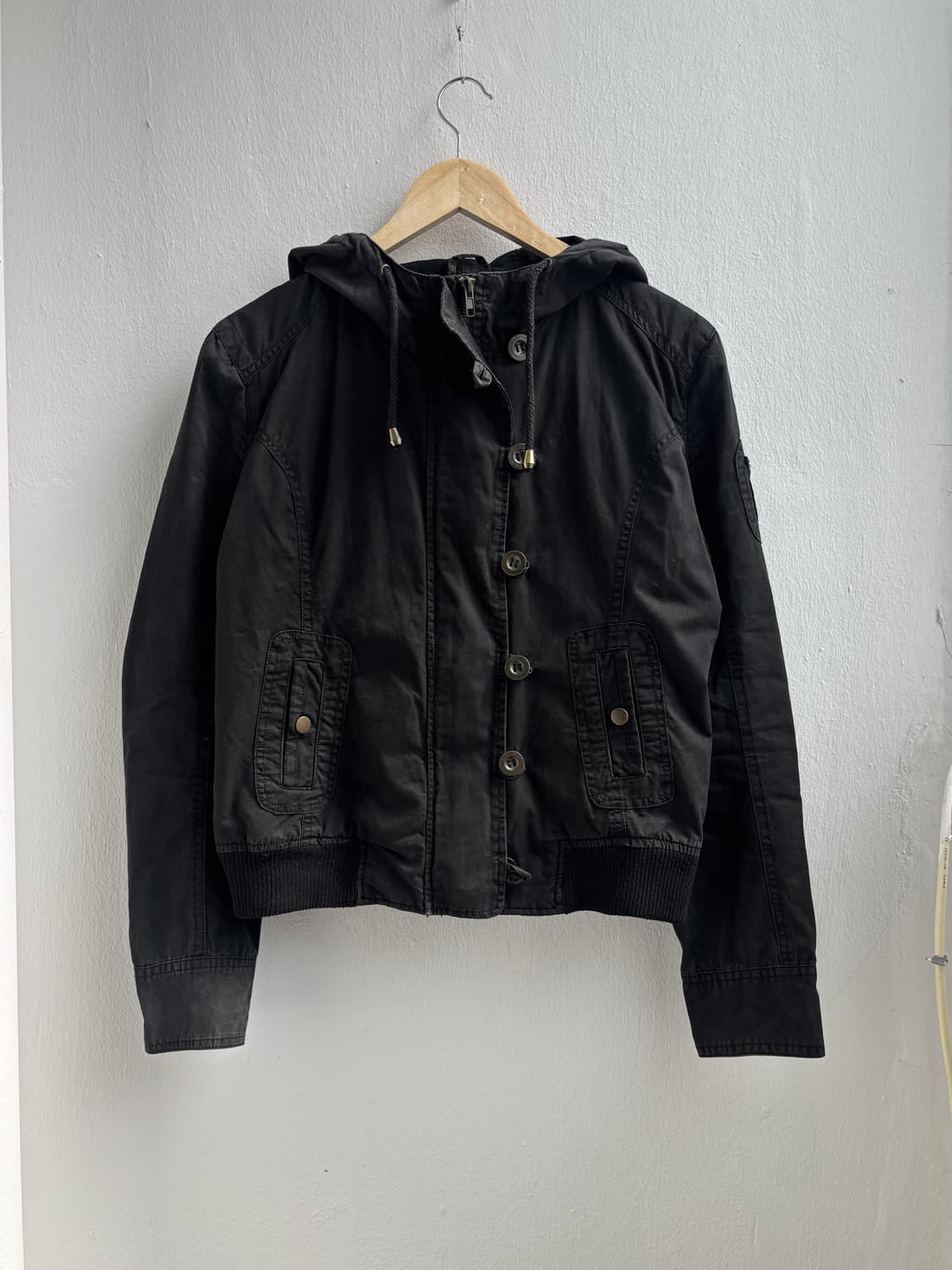 Vintage Black Button Hood Jacket 상품이미지5