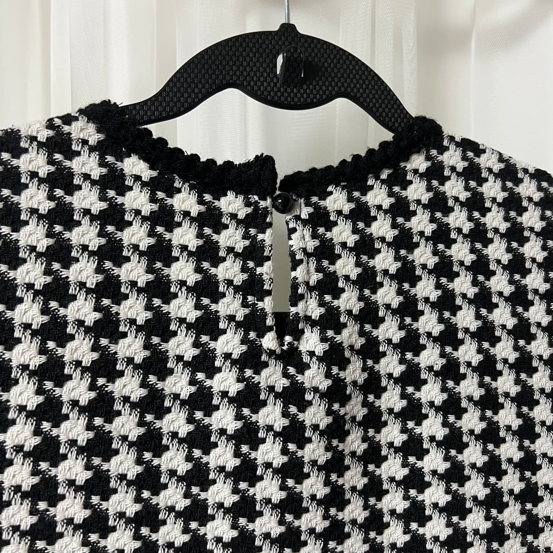 PLUVIA 백화점 퀄리티 하객룩 하운드투스 반팔 미니 원피스 상품이미지7