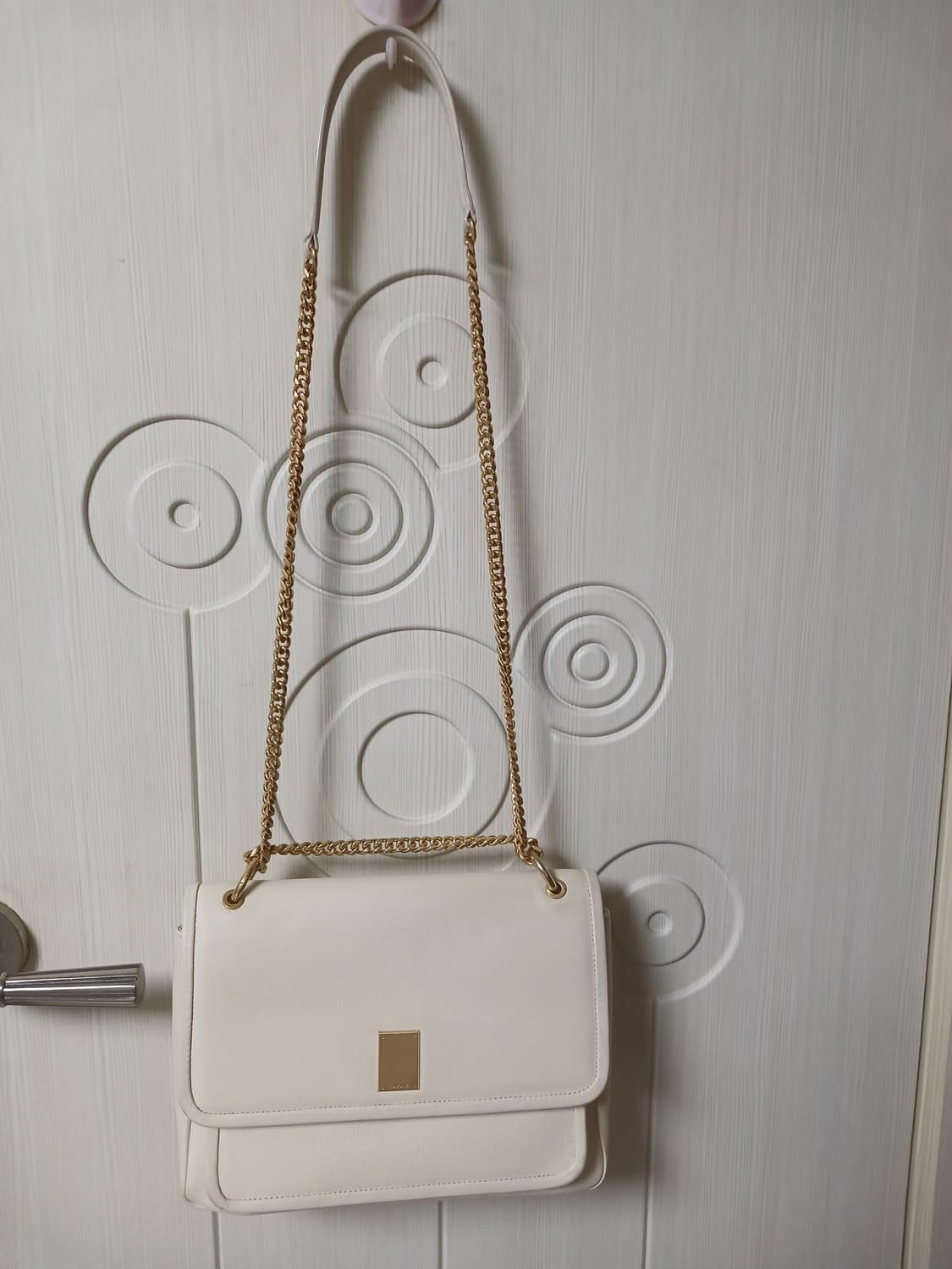 쿠론 체인가방 상품이미지1