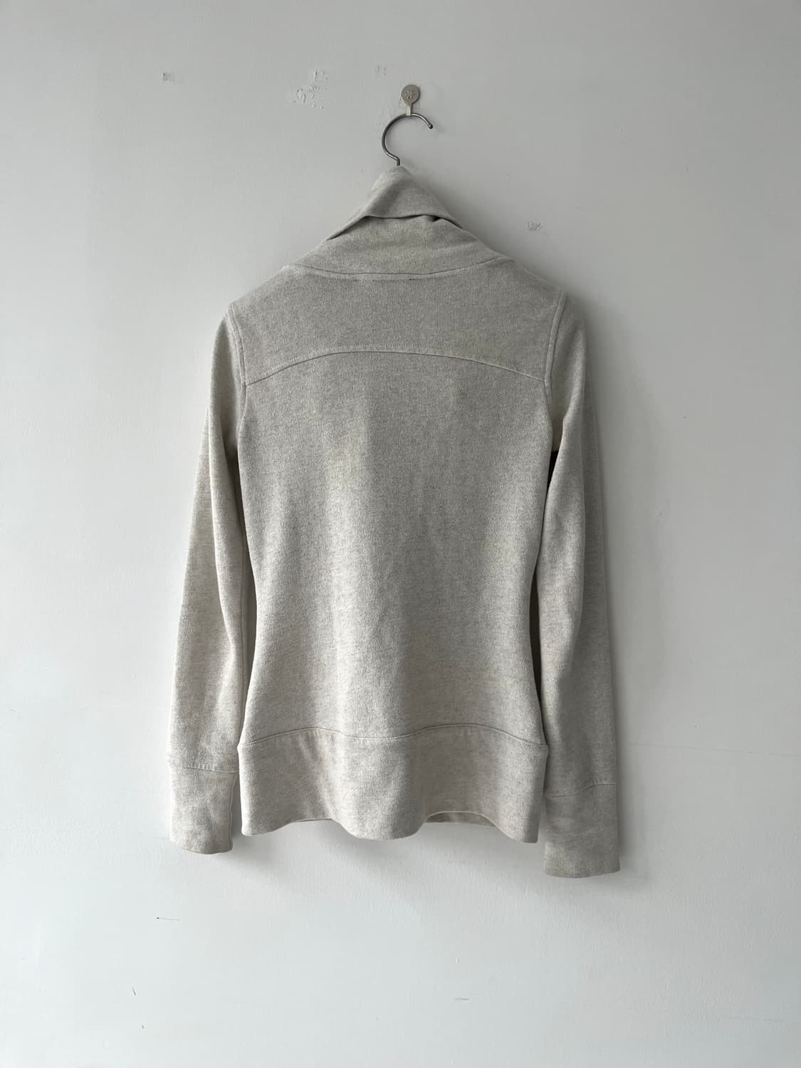 A/X 드레이프 하이넥 버튼 탑 상품이미지8