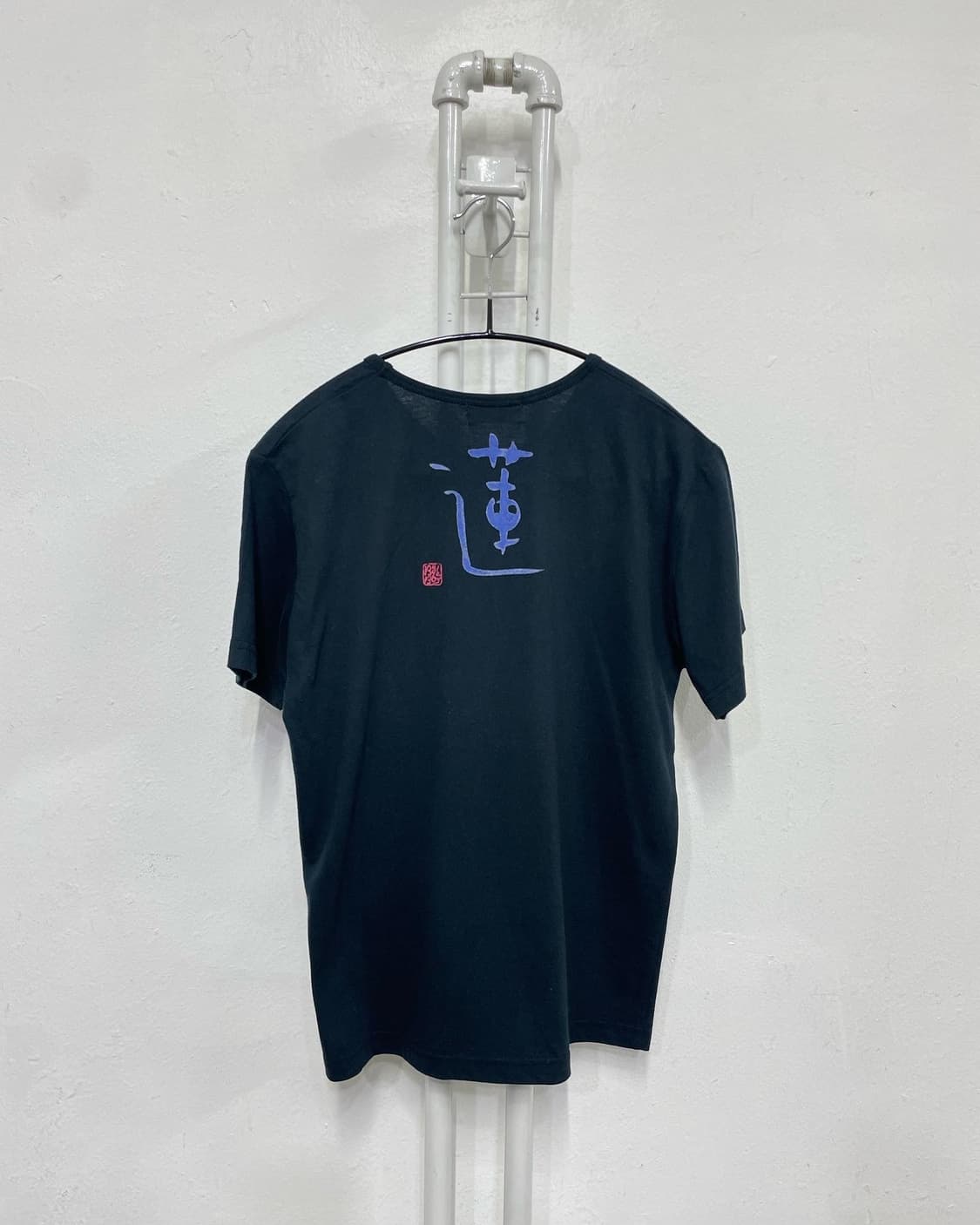 연꽃 네이비 반팔티 상품이미지2