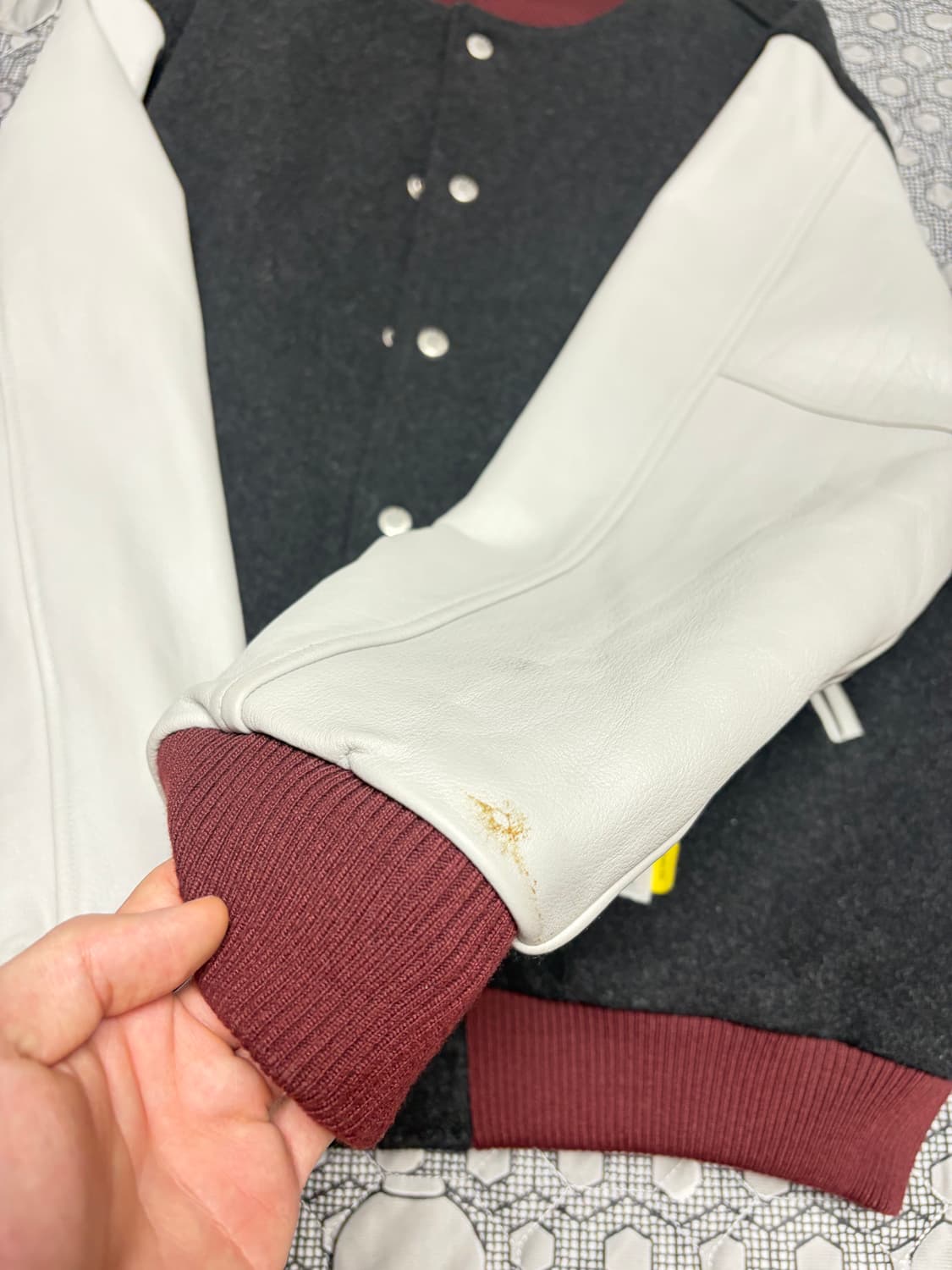 디스이즈네버뎃 뉴발란스 바시티자켓 M 상품이미지2