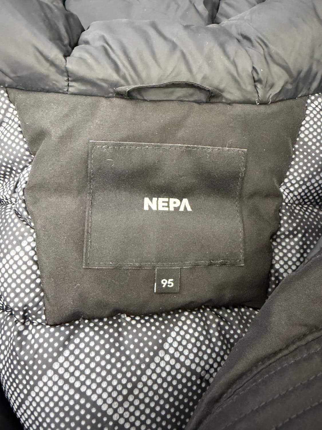 정품) 네파 여성 블랙  벨트 후드 구스패딩 95 상품이미지7