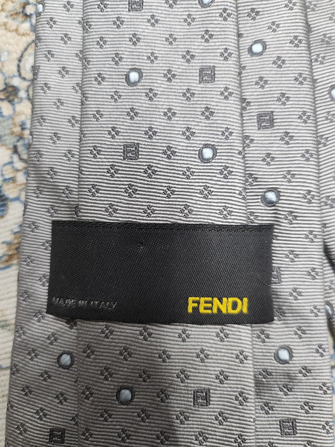 FENDI 실크 넥타이 회색 패턴 상품이미지3