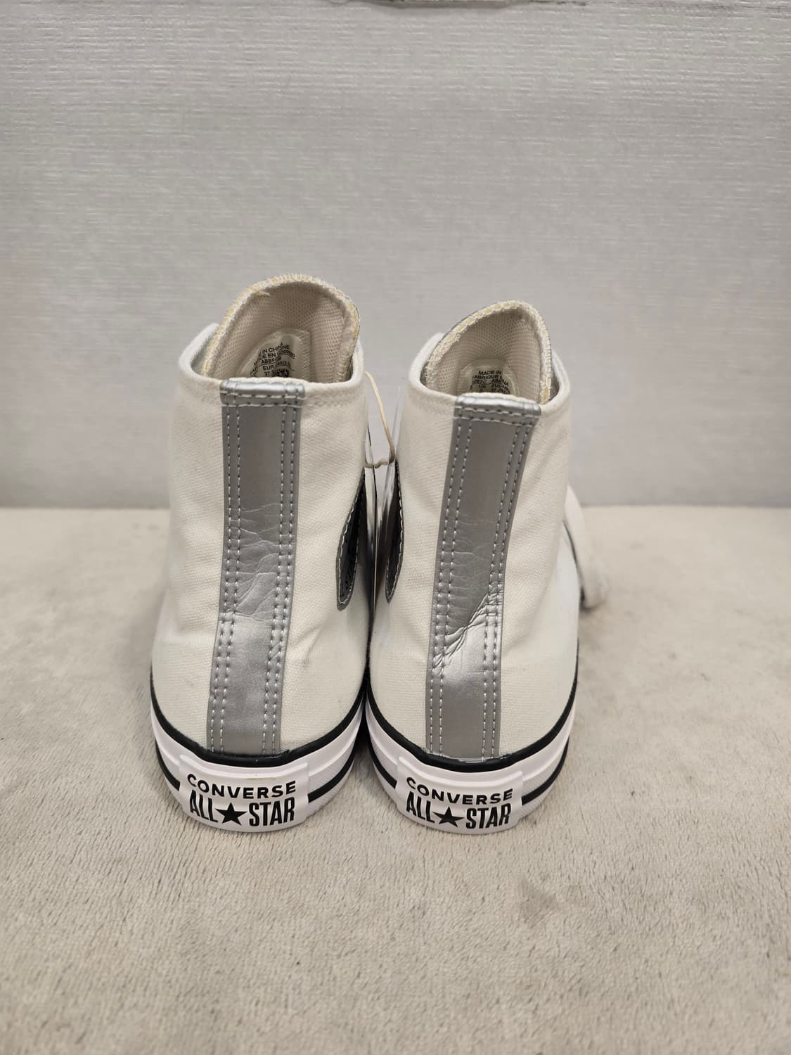 새상품) 컨버스 올스타 하이 스니커즈 흰색/실버 240 상품이미지4