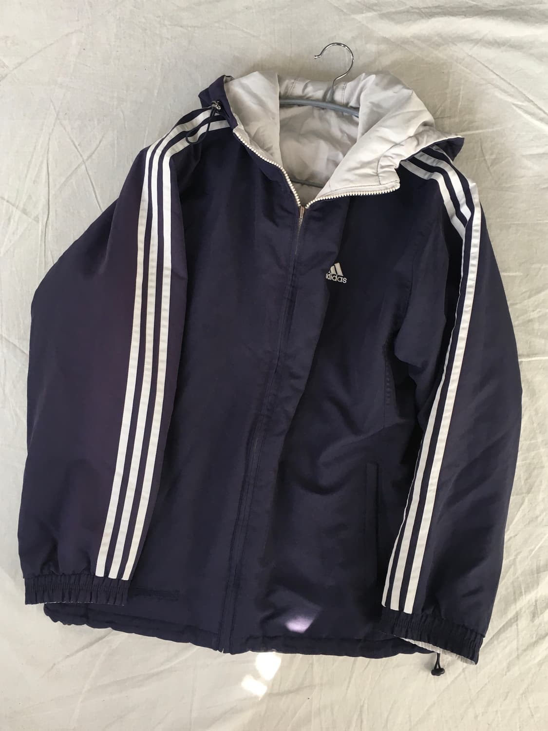 아디다스 가슴로고 삼선 바람막이 후드자켓 상품이미지3