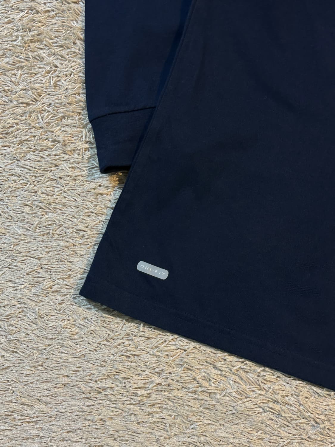 00's 나이키 올드스쿨 드라이핏 스우시 베스킷볼 긴팔 티셔츠 네이비 상품이미지3