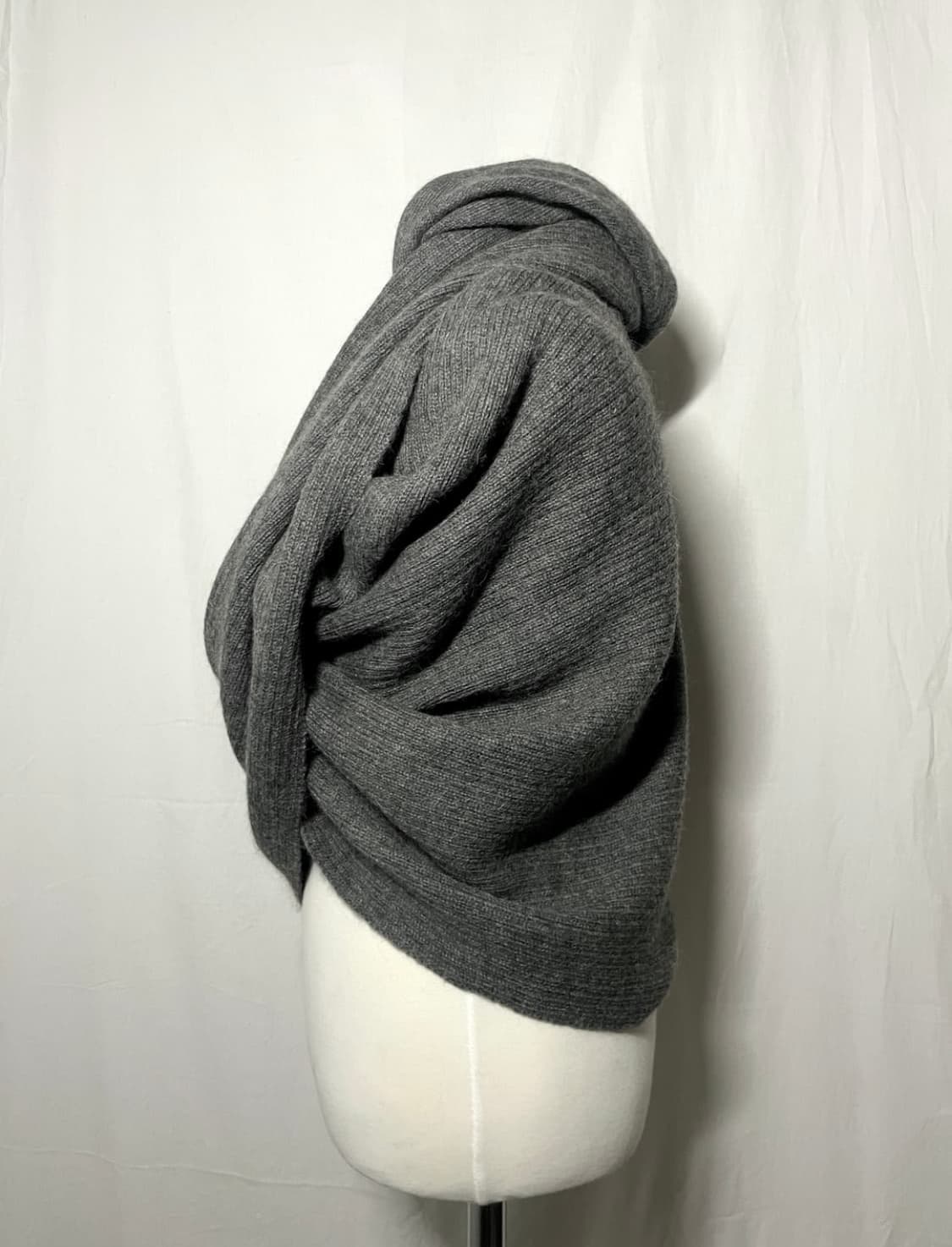 앤 드뮐미스터 후드 머플러 상품이미지7