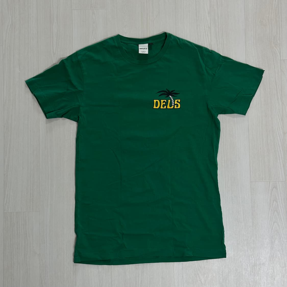 데우스 반팔티 상품이미지2