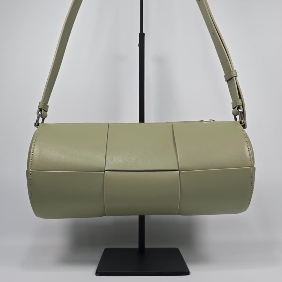 보테가 베네타 미디움 카네트 숄더백  상품이미지3