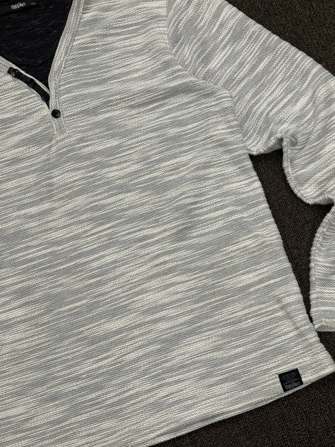 L)Mossimo vintage 그레이 스트라이프 헨리넥 롱슬리브 상품이미지2