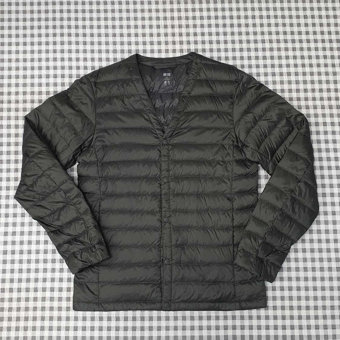 유니클로 브이넥 경량패딩 남자95 상품이미지1